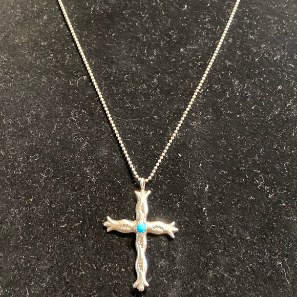 Native American Sterling Silver cross with turquoise necklace - Picture 3 of 3